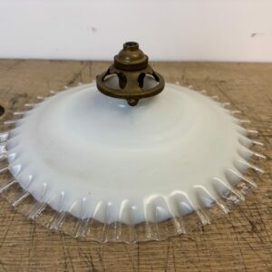 Suspension ancienneen opaline